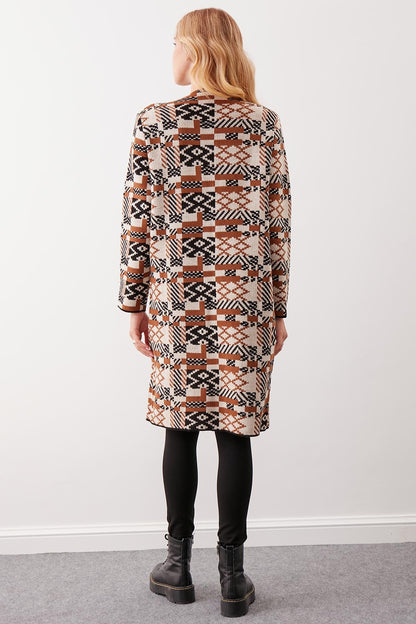 LONG KNITTED CARDIGAN WITH ABSTRACT PATTERN