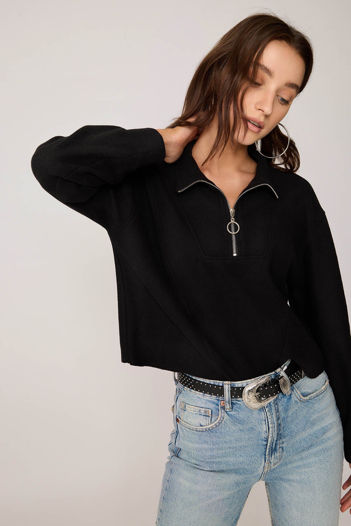 KNITTED SWEATSHIRT WITH STEEP COLLAR & ZIPPER