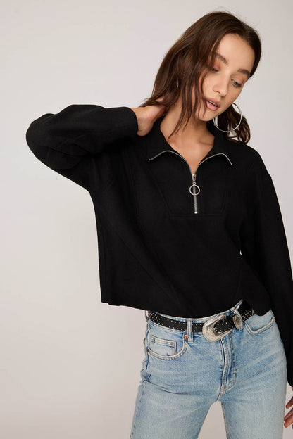KNITTED SWEATSHIRT WITH STEEP COLLAR & ZIPPER