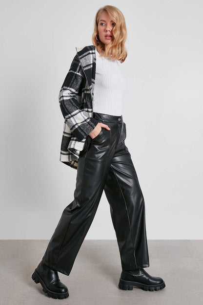 COMFORTABLE PATTERN TROUSERS