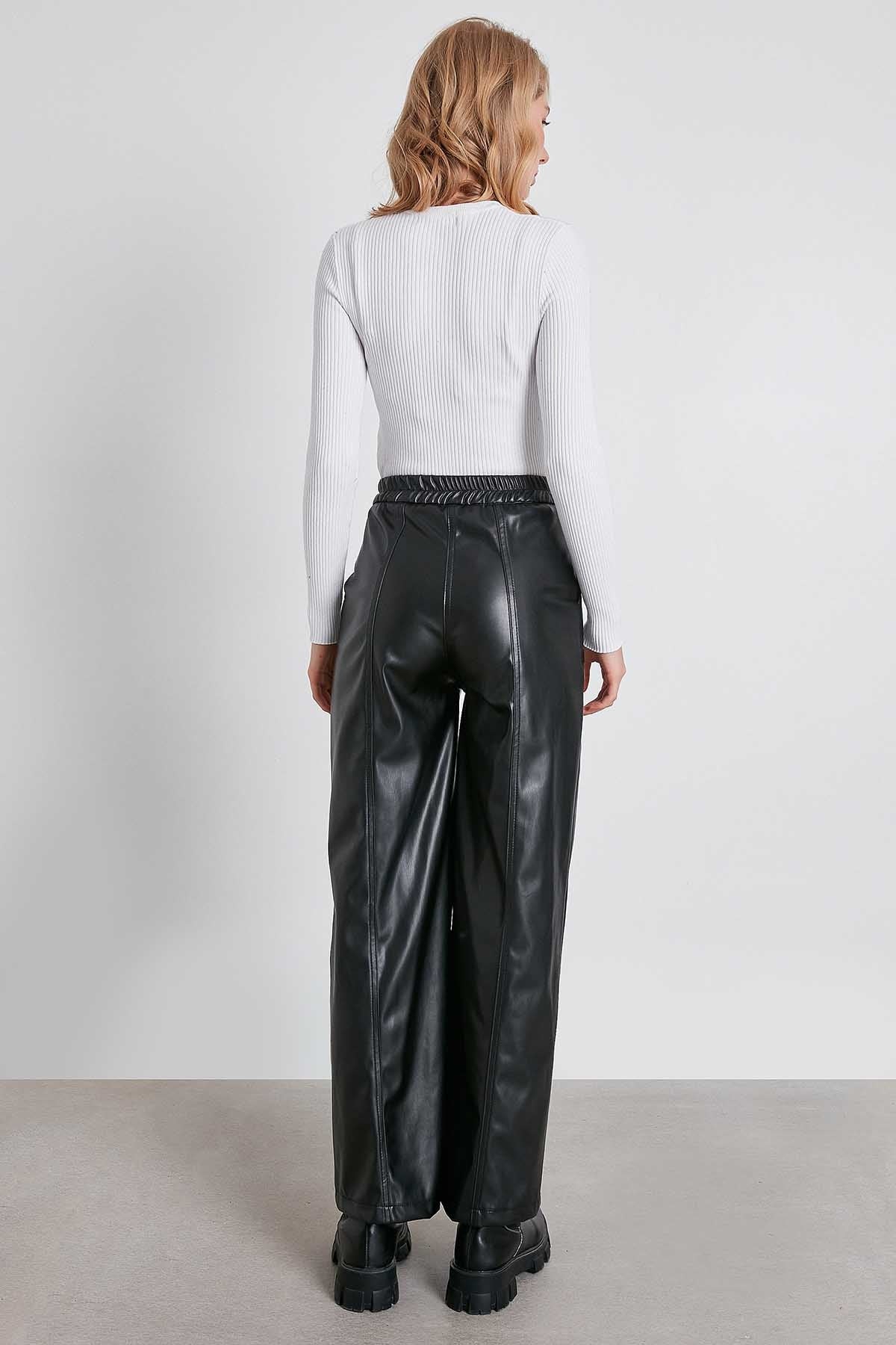 COMFORTABLE PATTERN TROUSERS
