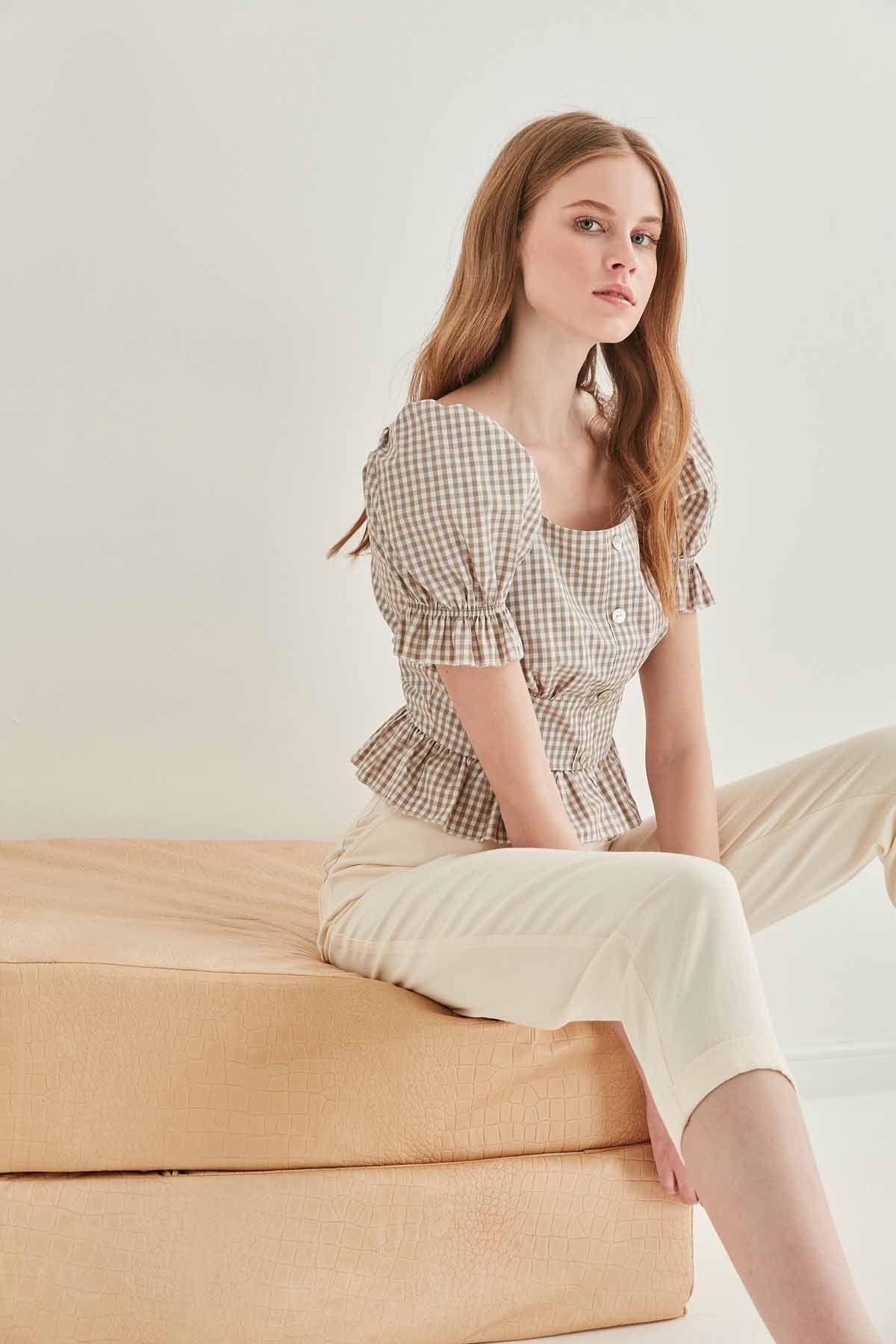 BUTTON DETAILED CHECKERED BLOUSE