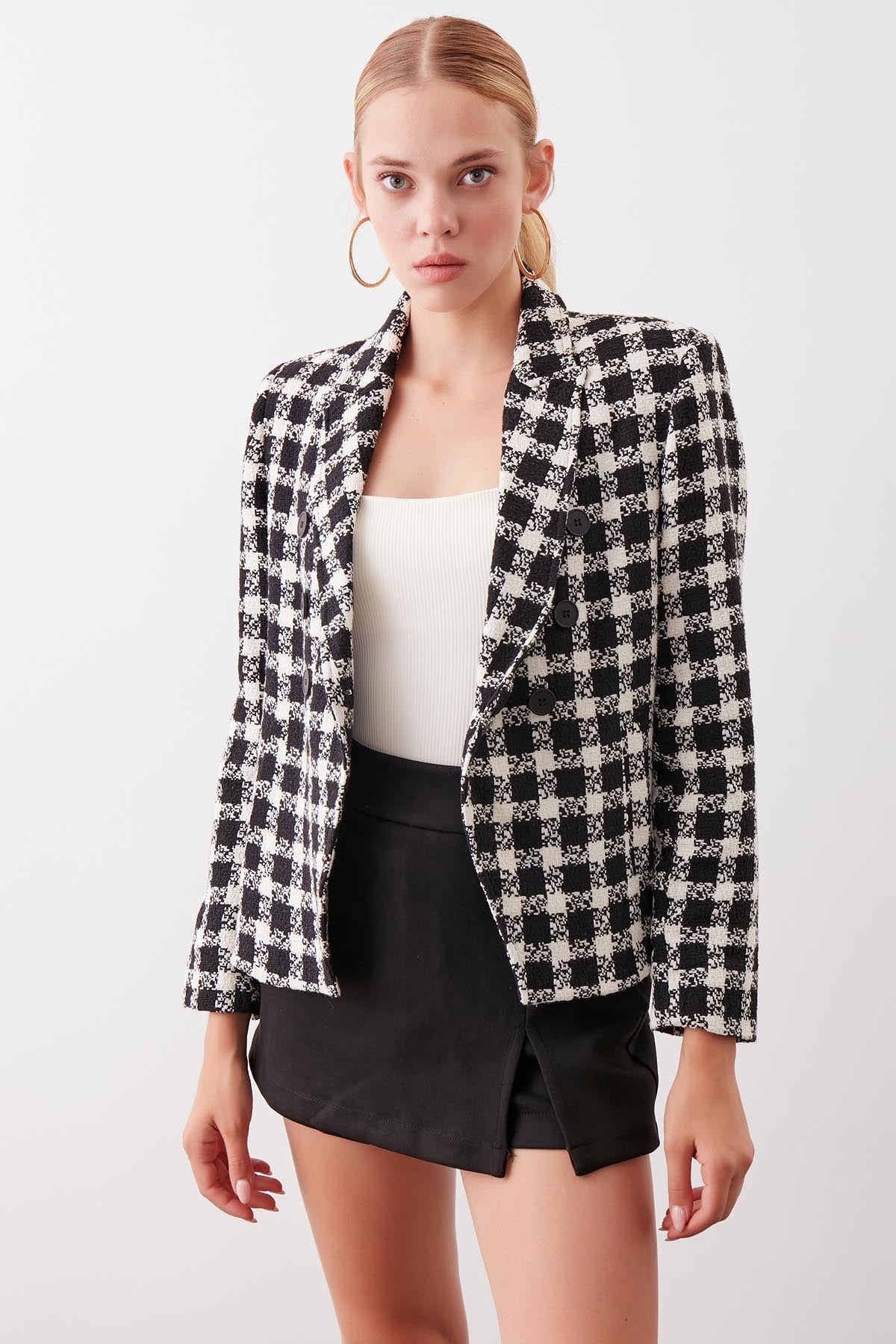 BUTTONED ASYMMETRICAL CUT JACKET
