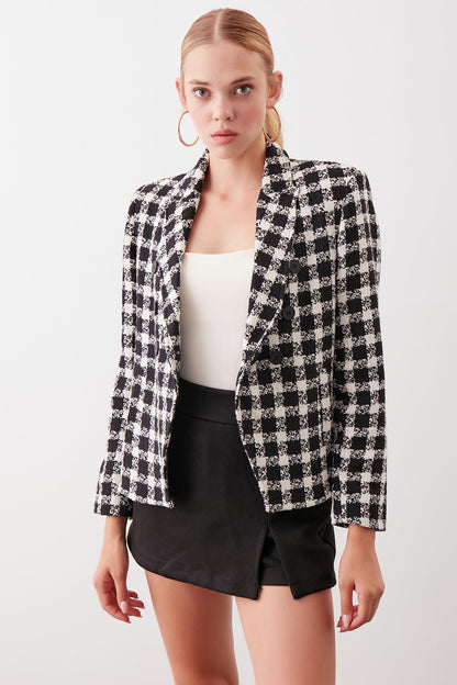 BUTTONED ASYMMETRICAL CUT JACKET