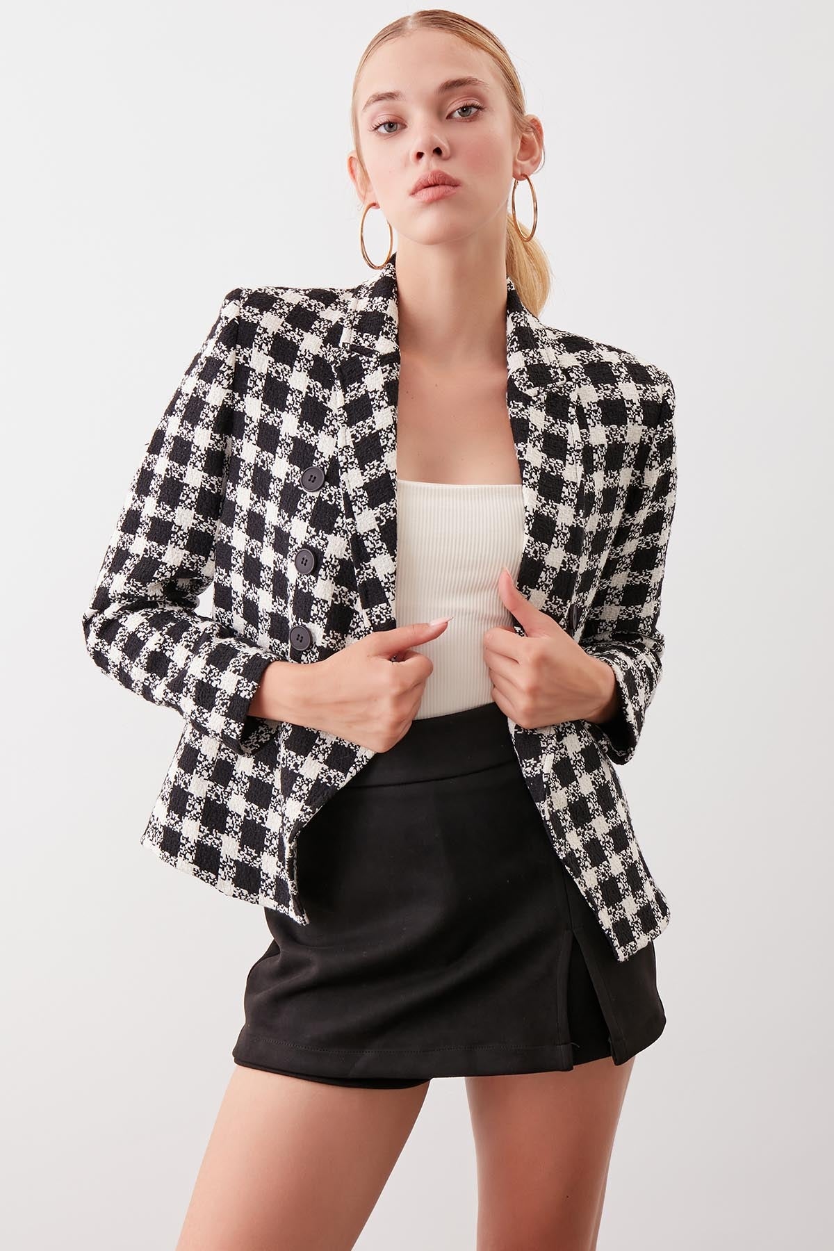 BUTTONED ASYMMETRICAL CUT JACKET