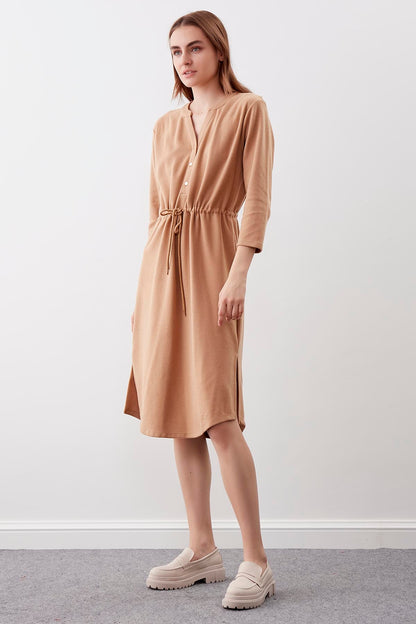 KNITTED DRESS WITH BUTTONS