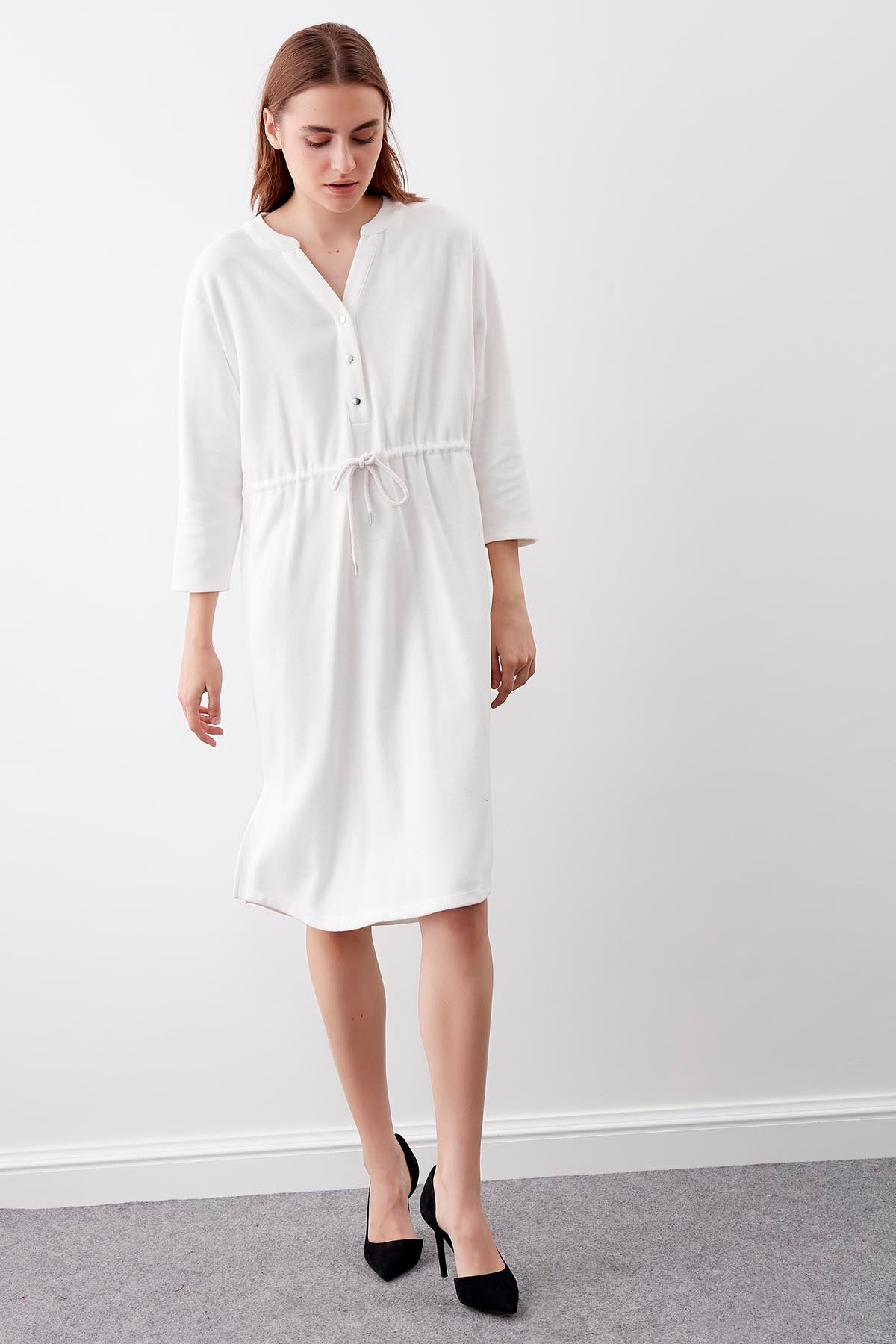 KNITTED DRESS WITH BUTTONS