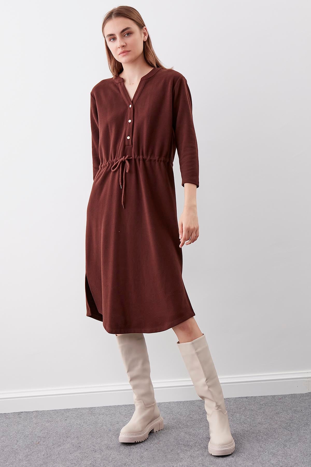 KNITTED DRESS WITH BUTTONS