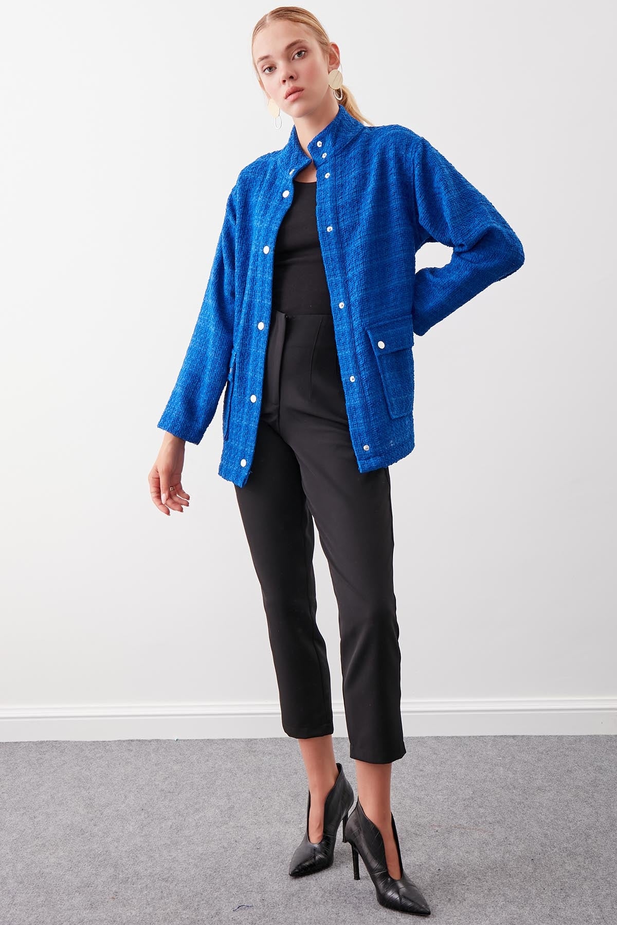 JACKET WITH BUTTON POCKET