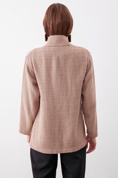 JACKET WITH BUTTON POCKET