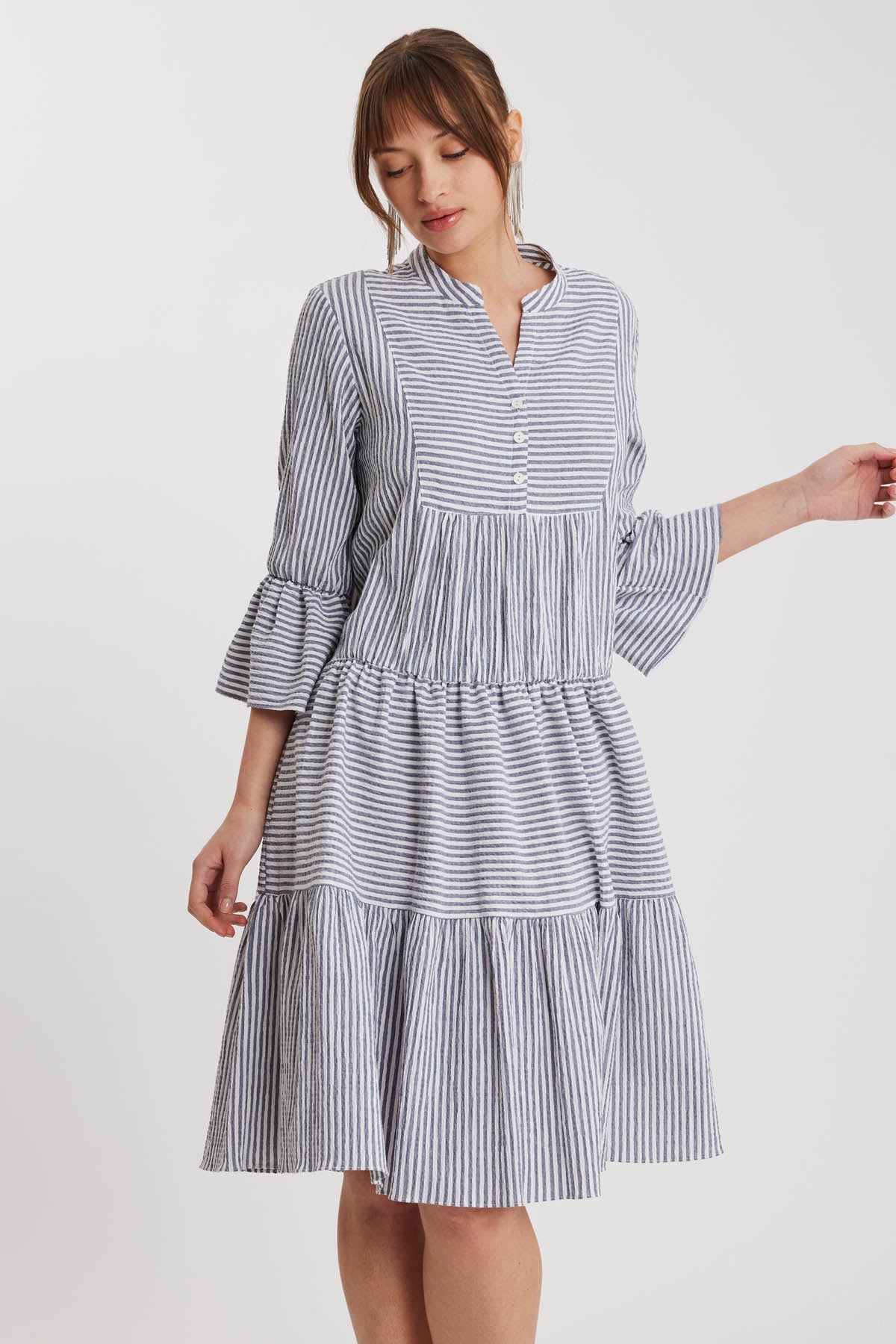 BUTTONED JUDGE COLLAR DRESS FRILLY SLEEVE