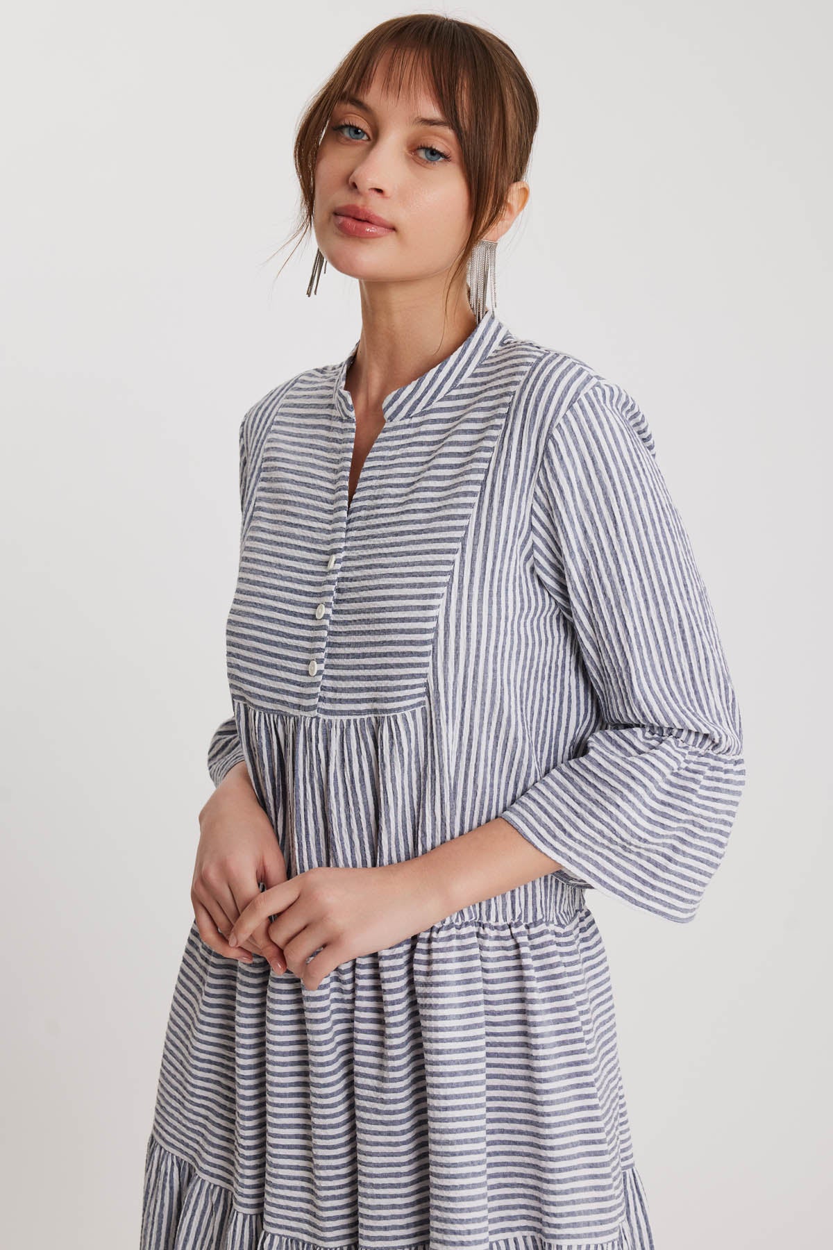 BUTTONED JUDGE COLLAR DRESS FRILLY SLEEVE