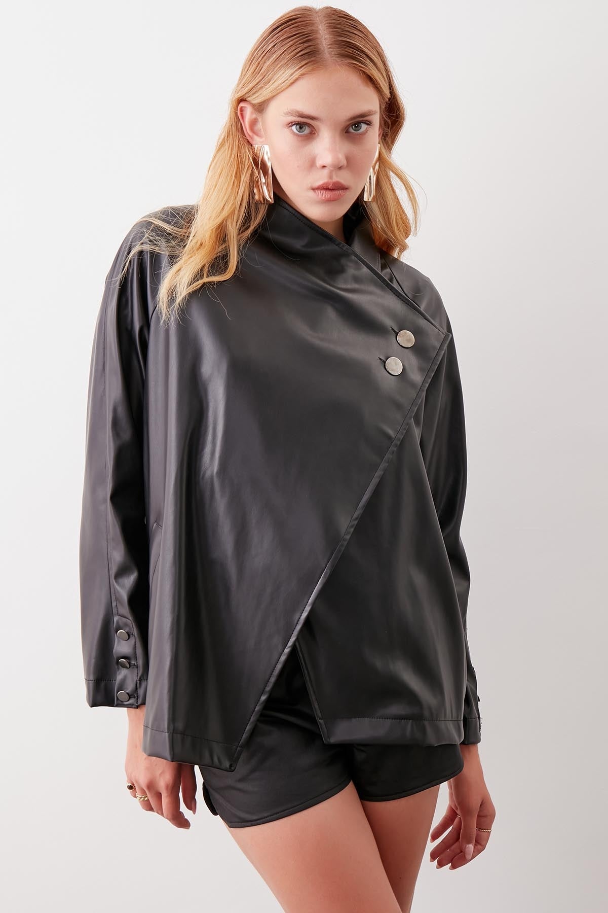 BUTTONED SHAWL COLLAR LEATHER JACKET
