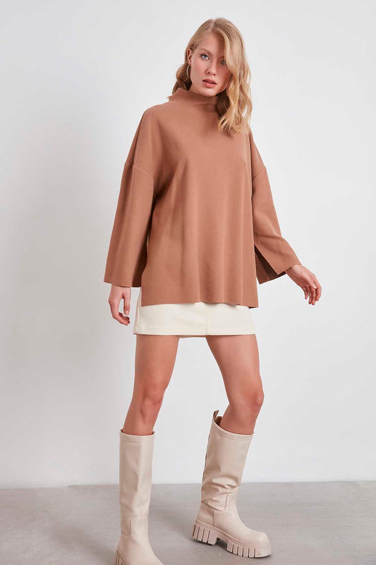 LOW SLEEVE SIDE SPLIT KNITTED COMFY BLOUSE