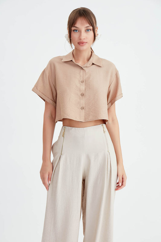 LOW SHOULDER CROP SHIRT