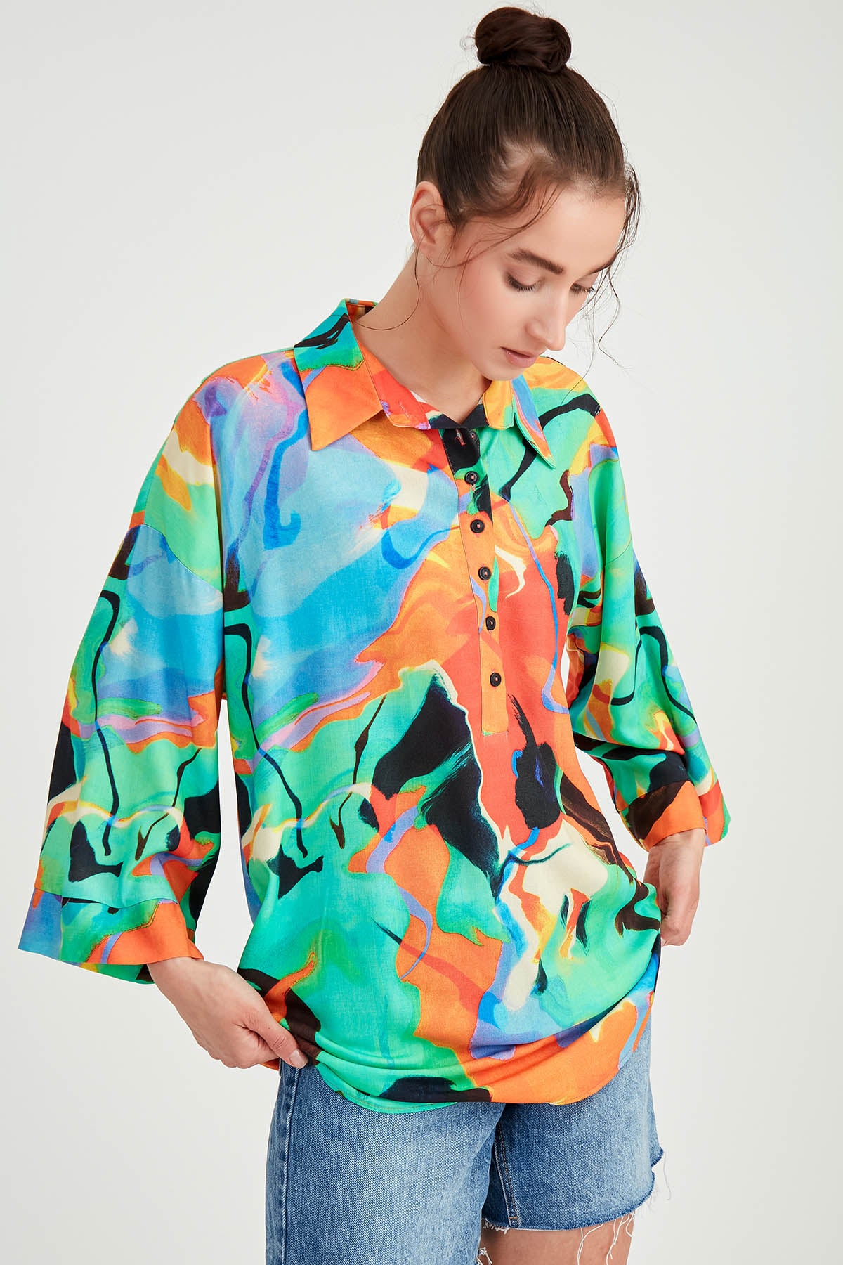 COMFY BLOUSE WITH LOW SHOULDER PATTERN FRONT BUTTON
