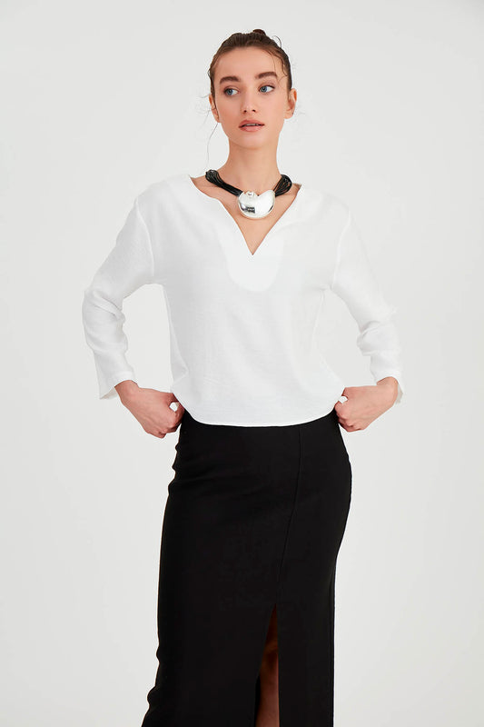 LOW SHOULDER JUDGE COLLAR BLOUSE
