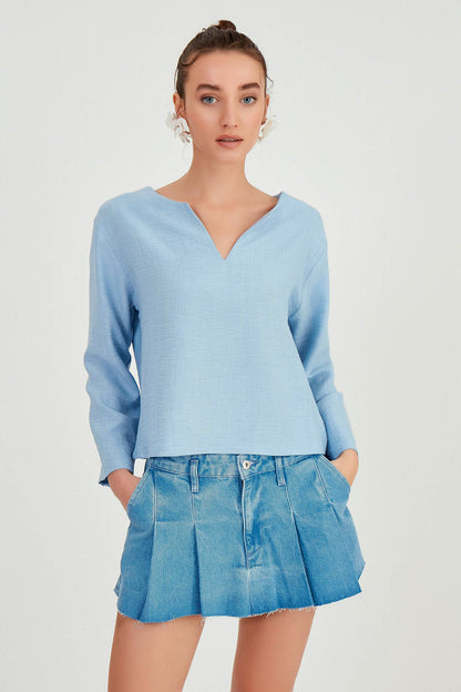 LOW SHOULDER JUDGE COLLAR BLOUSE