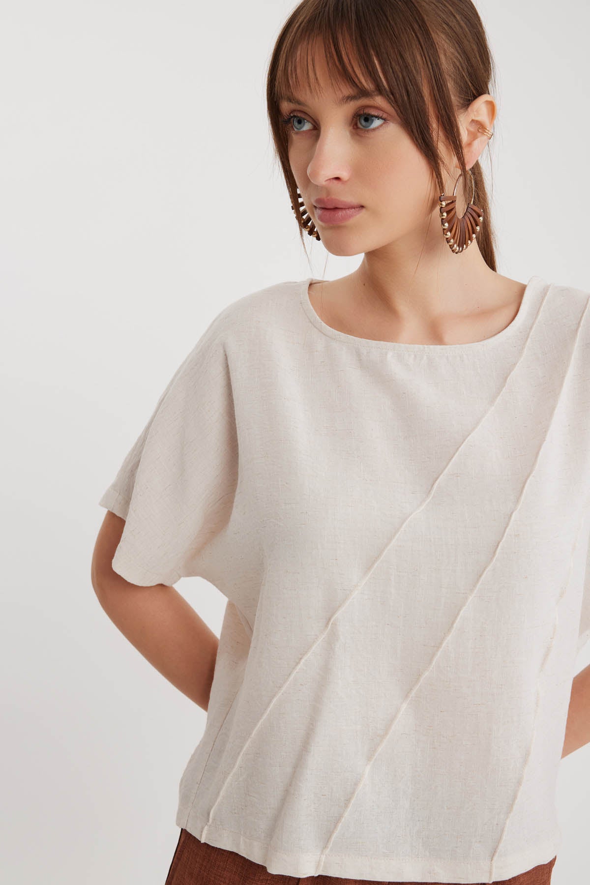 LOW SHOULDER DETAIL BLOUSE