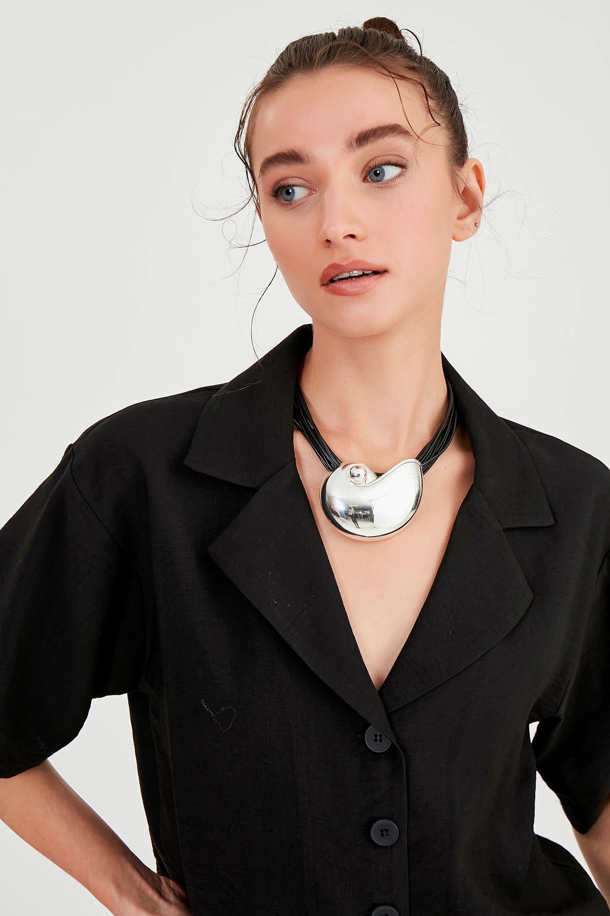 LOW SHOULDER LOOSE SHIRT