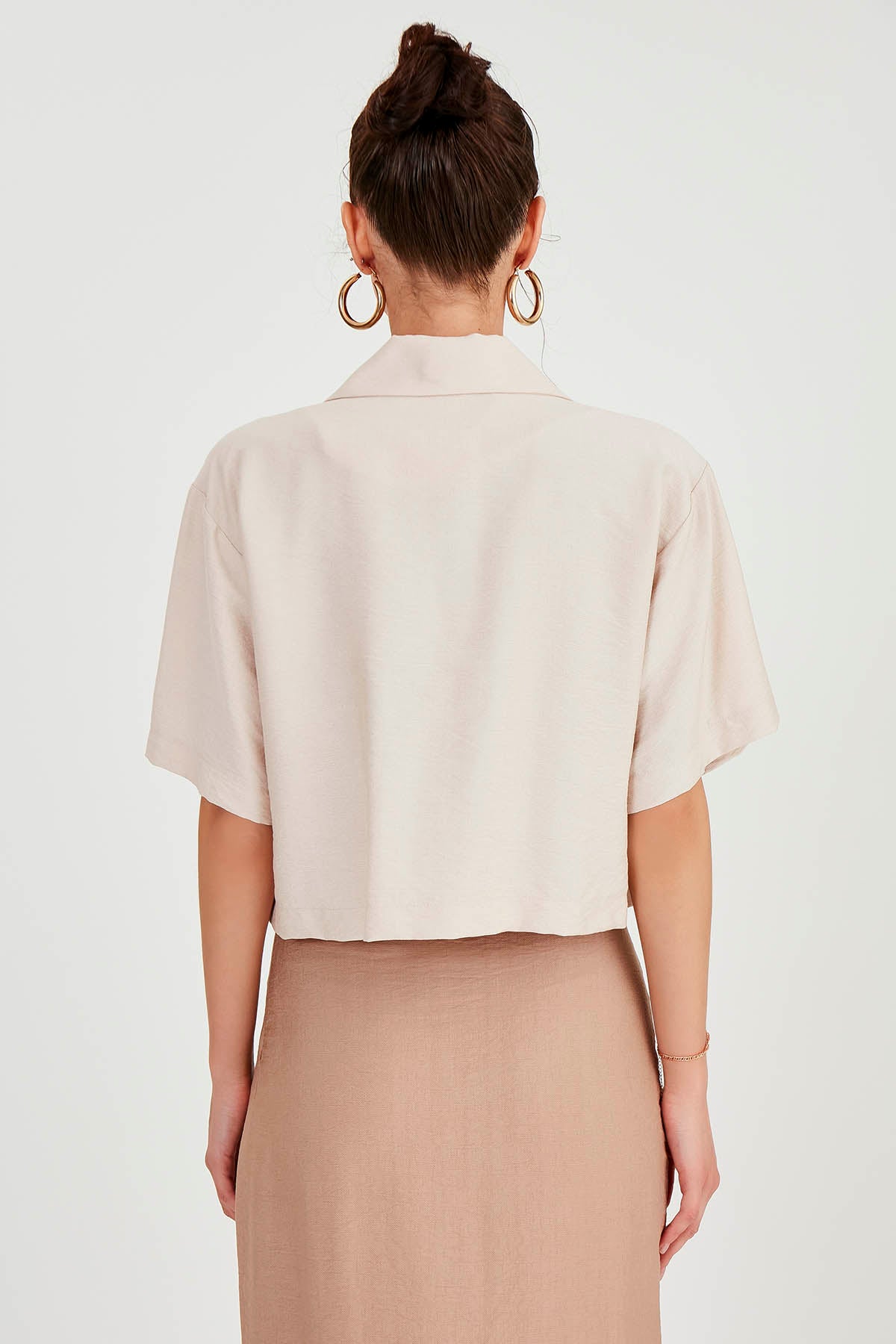 LOW SHOULDER LOOSE SHIRT
