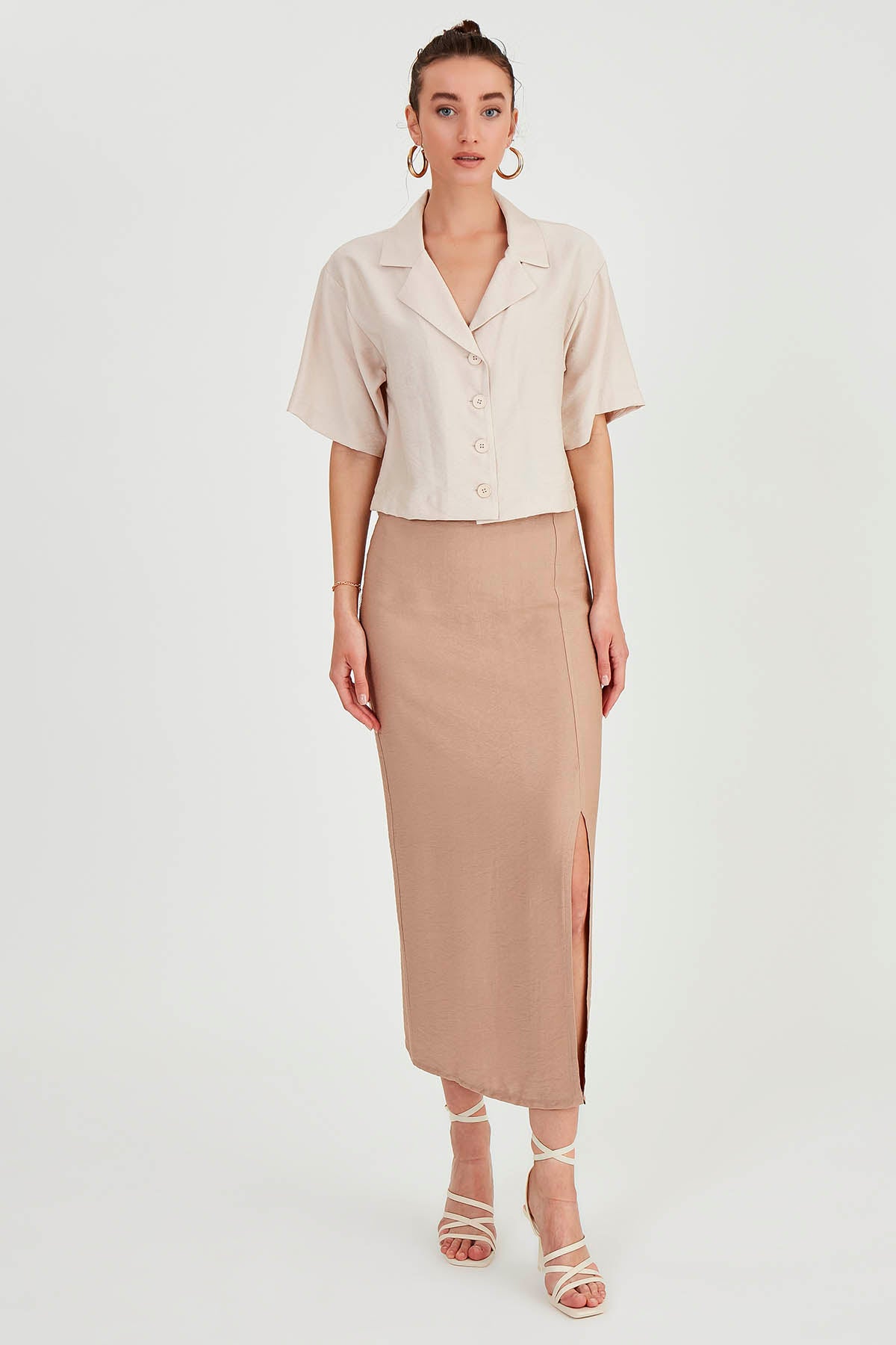 LOW SHOULDER LOOSE SHIRT