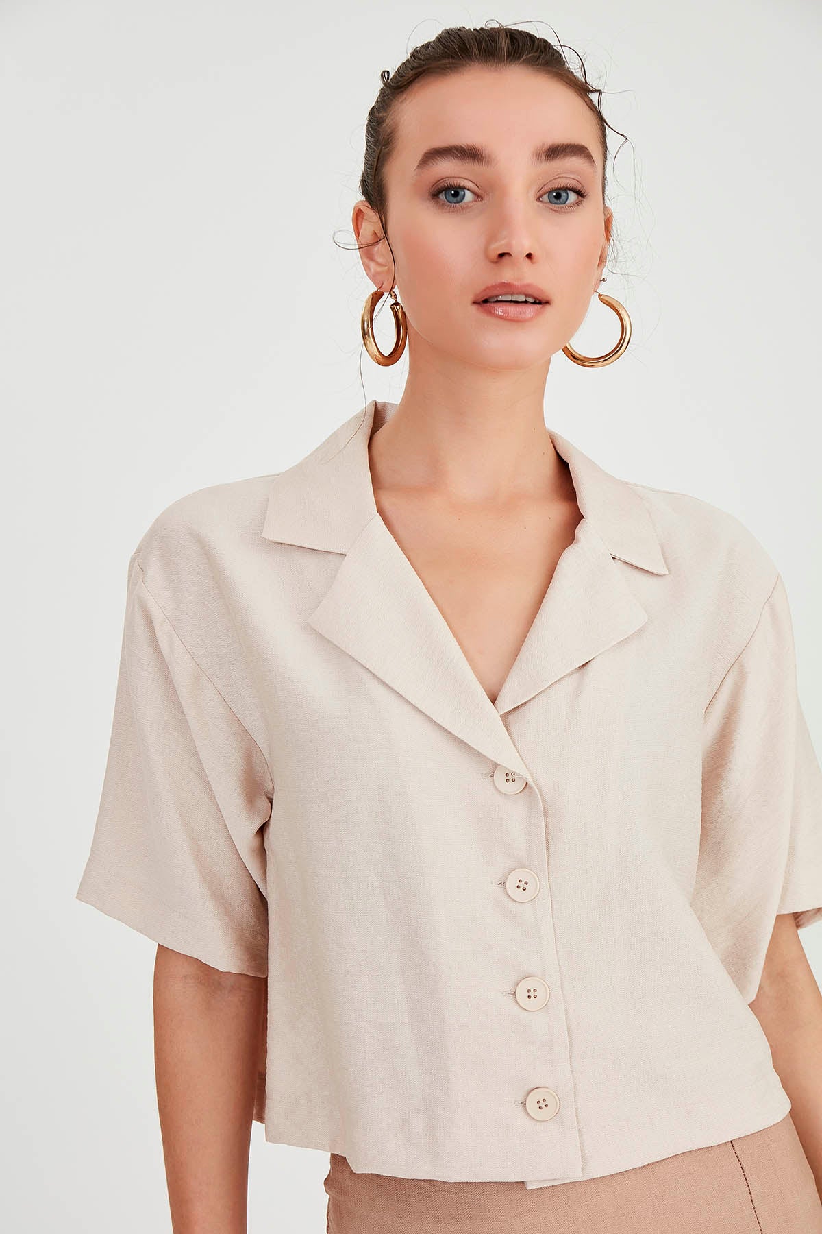 LOW SHOULDER LOOSE SHIRT