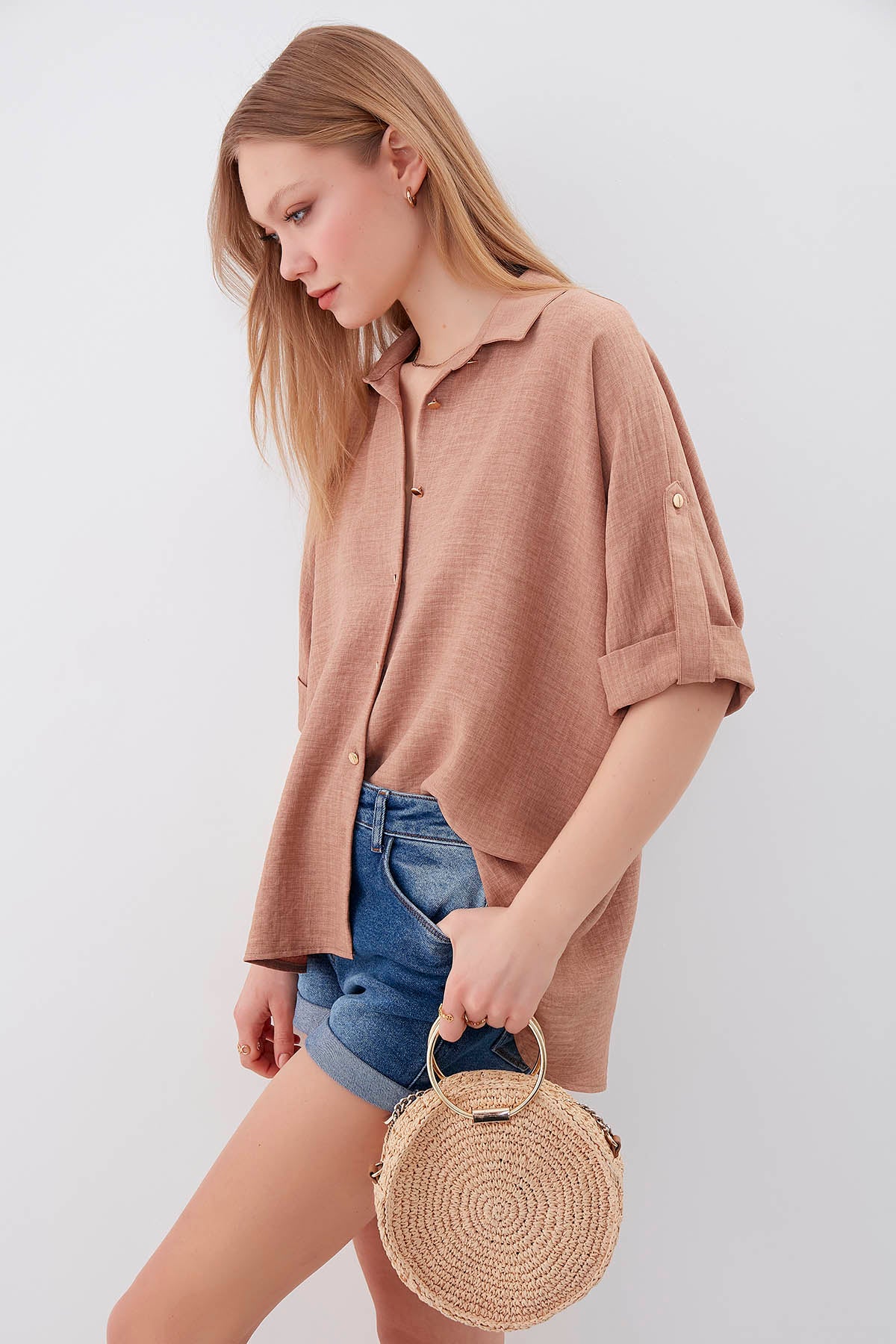 LOW SHOULDER  LOOSE SHIRT