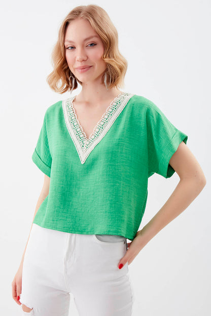 LOW SHOULDER V COLLAR PLEATED BLOUSE