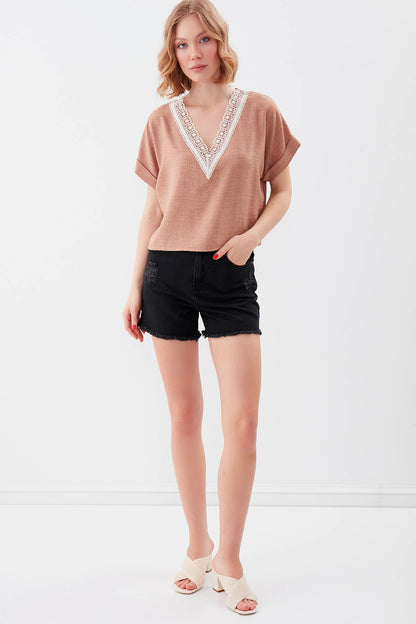 LOW SHOULDER V COLLAR PLEATED BLOUSE