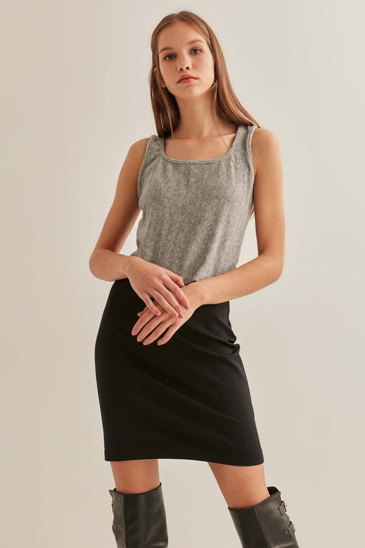 KNEE-TOP SKIRT