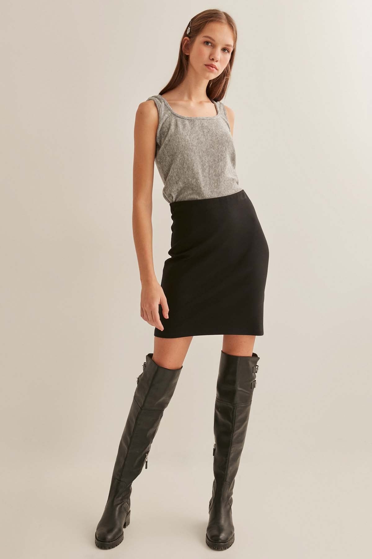 KNEE-TOP SKIRT