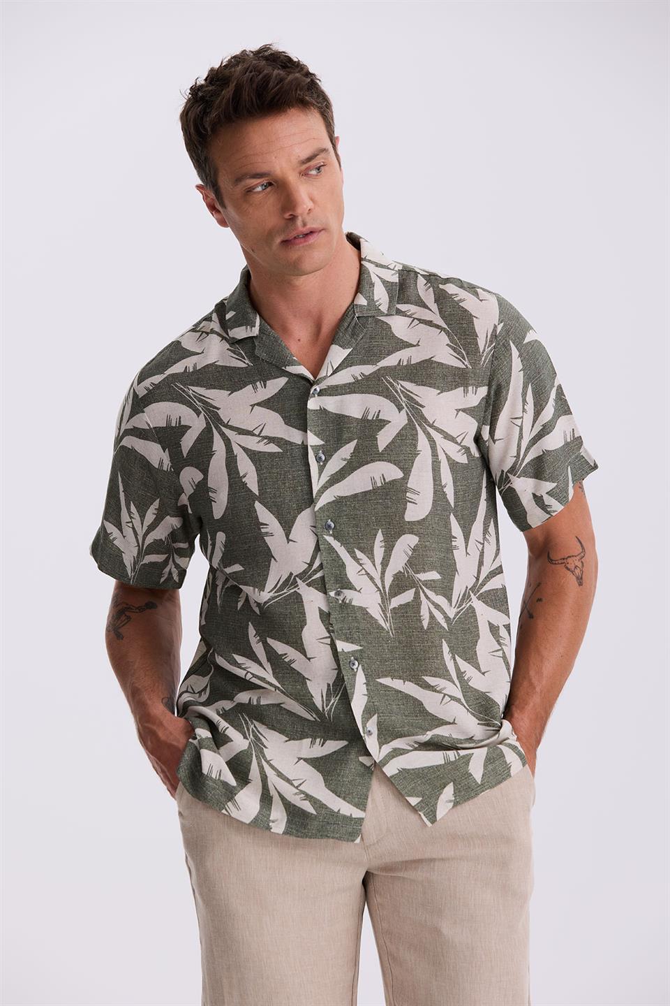 Green Classic Fit Cutaway Collar Patterned Relax Fit Linen Mixed Short Sleeved Shirt