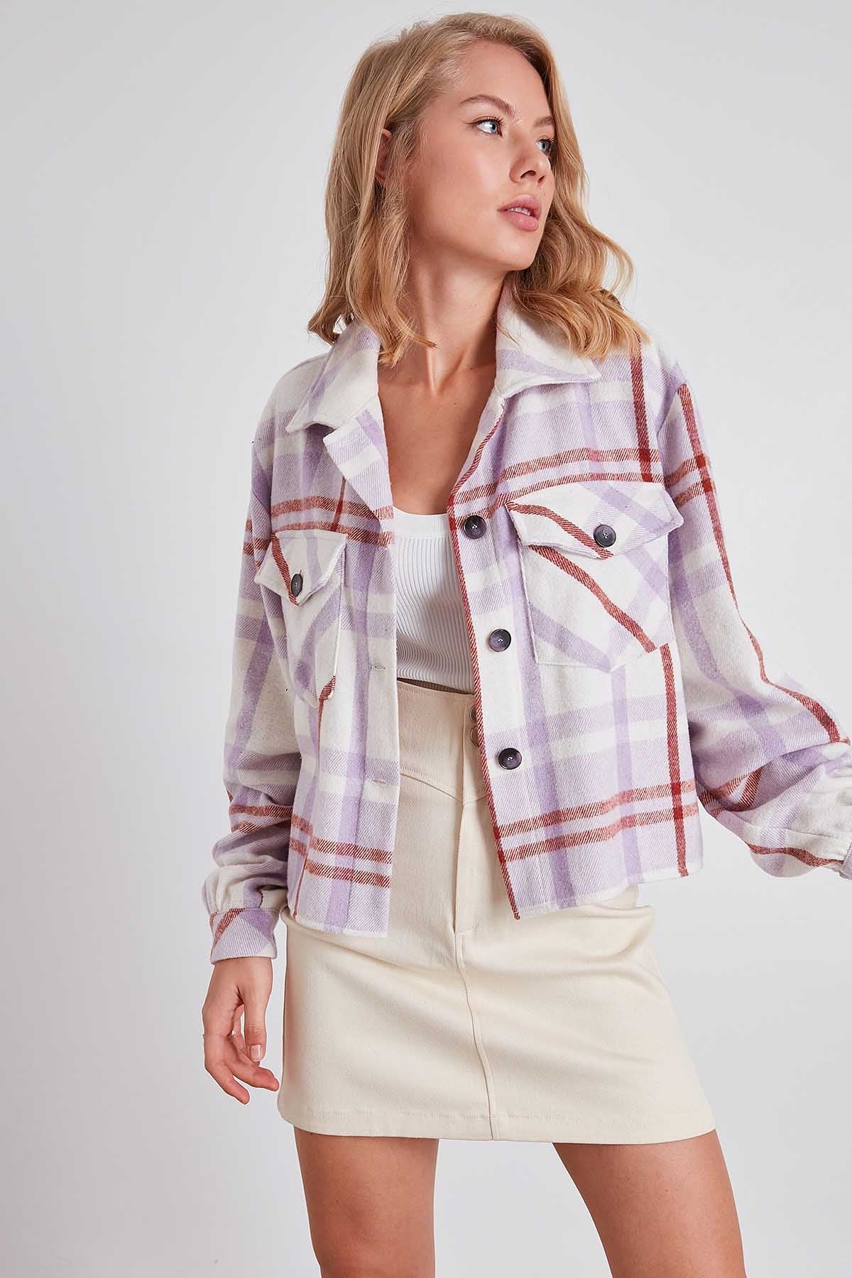 PLAID PATTERN POCKET CROP LUMBERJACK SHIRT