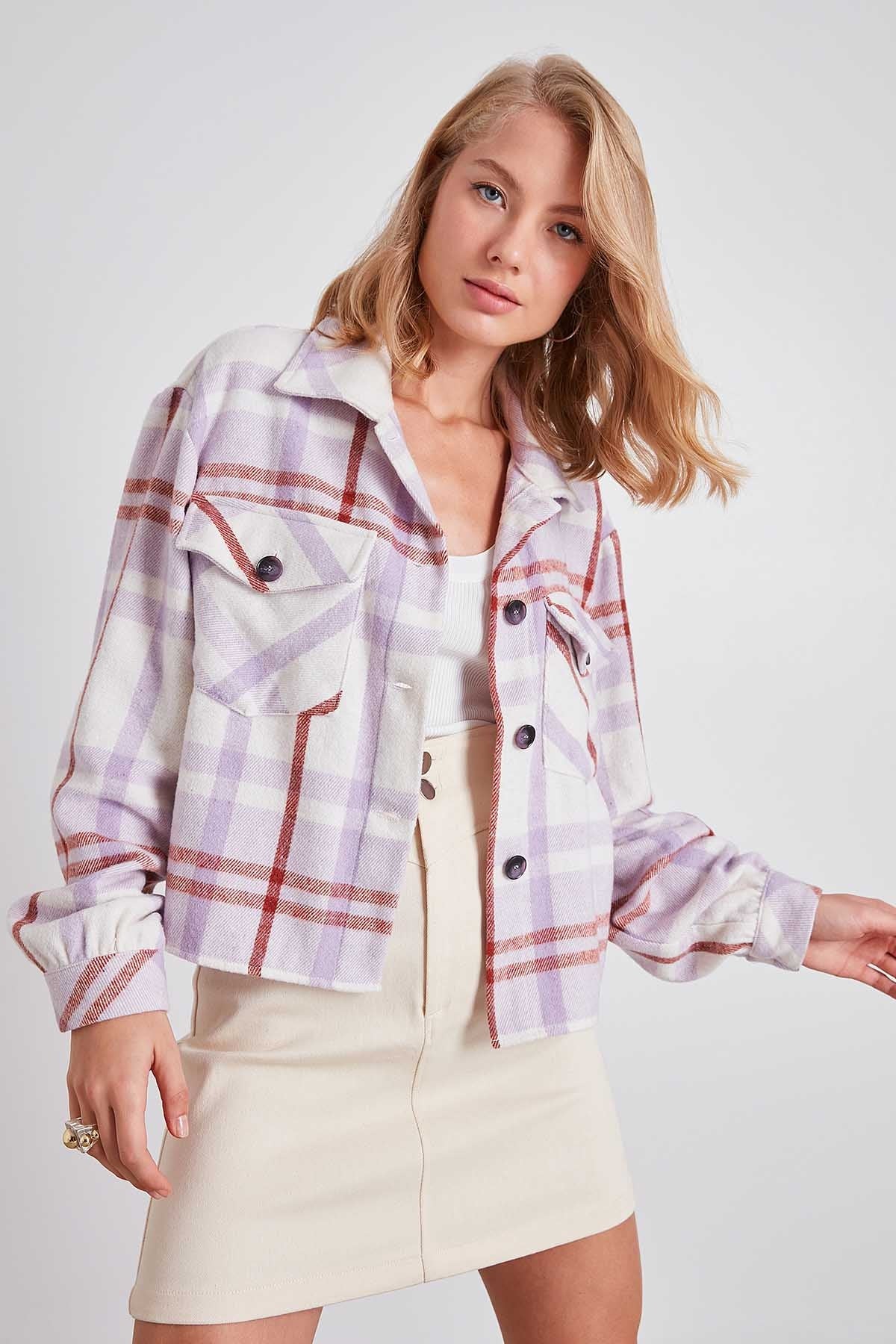 PLAID PATTERN POCKET CROP LUMBERJACK SHIRT
