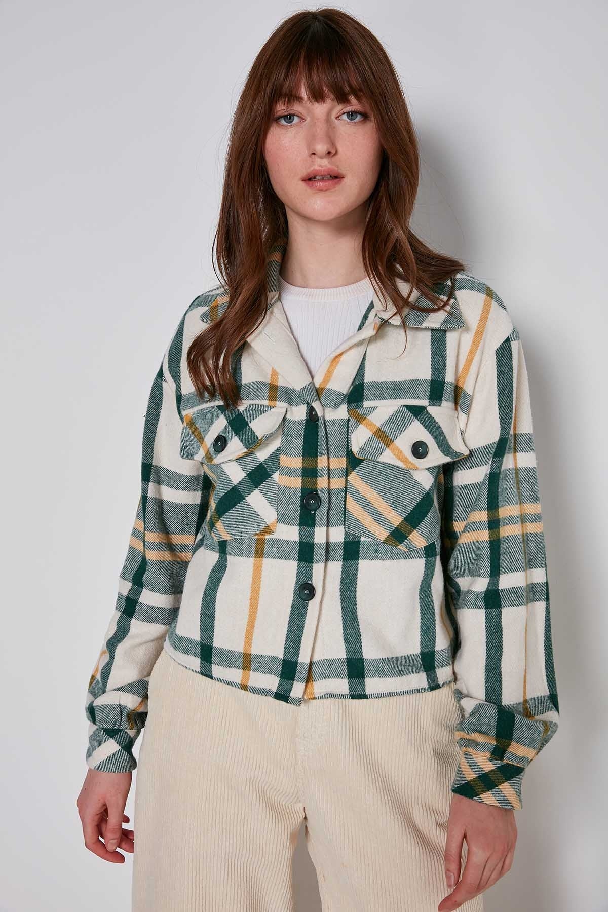 PLAID PATTERN POCKET CROP LUMBERJACK SHIRT
