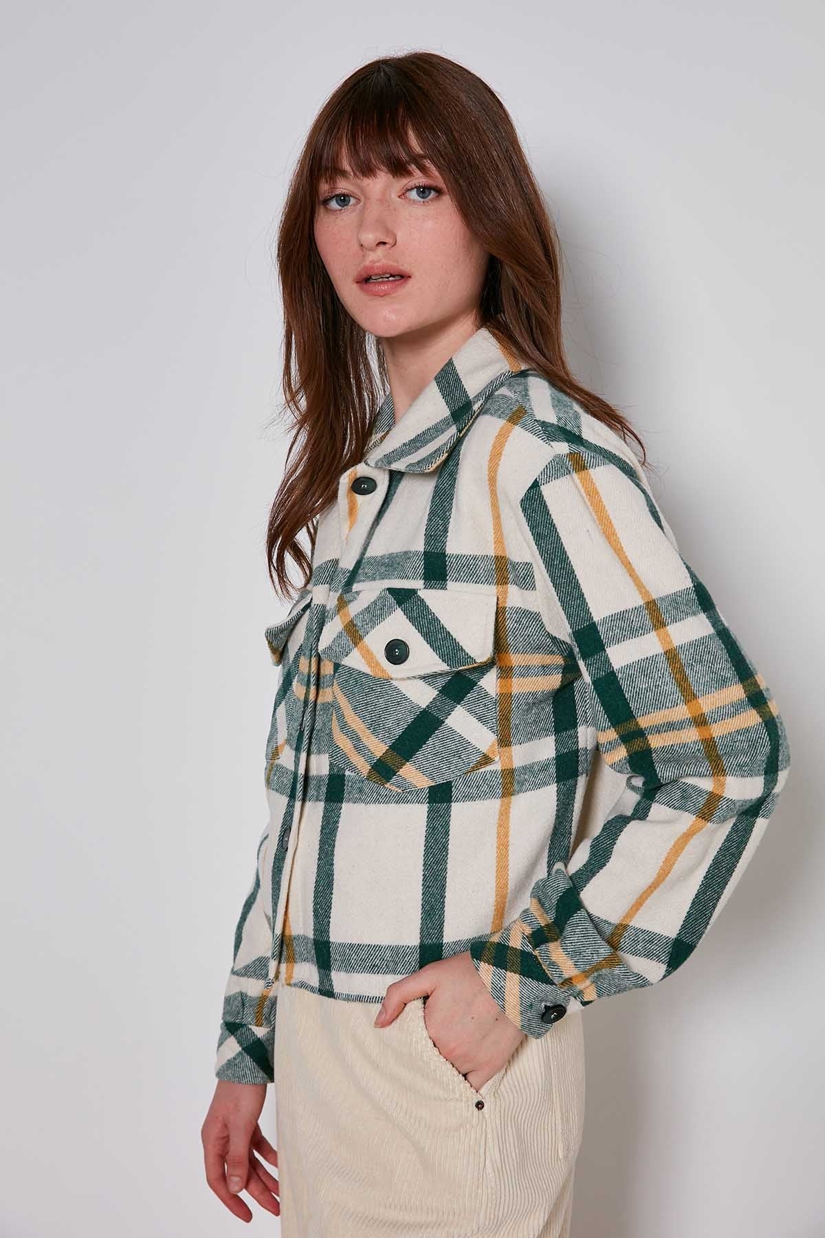 PLAID PATTERN POCKET CROP LUMBERJACK SHIRT
