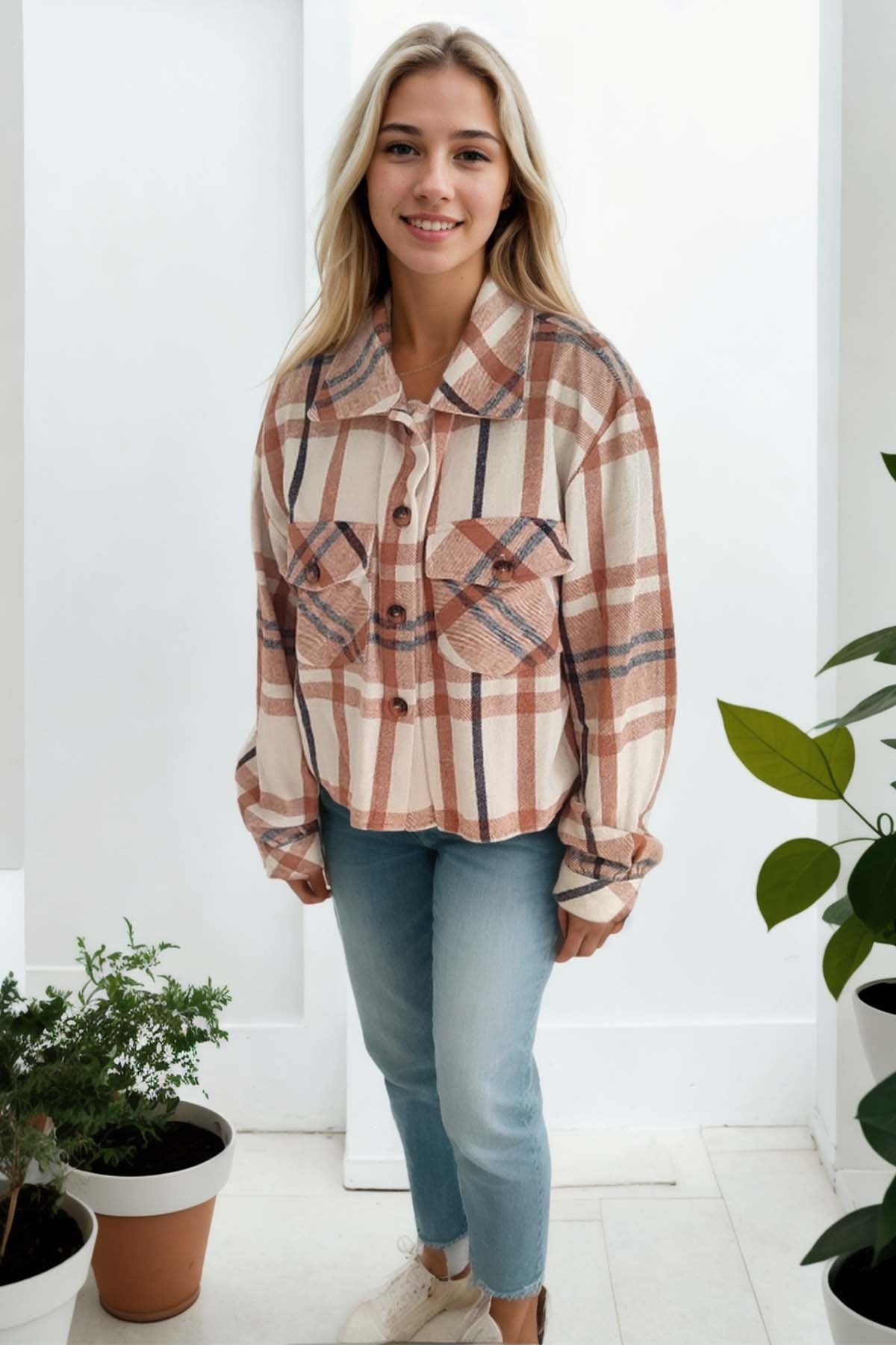 PLAID PATTERN POCKET CROP LUMBERJACK SHIRT