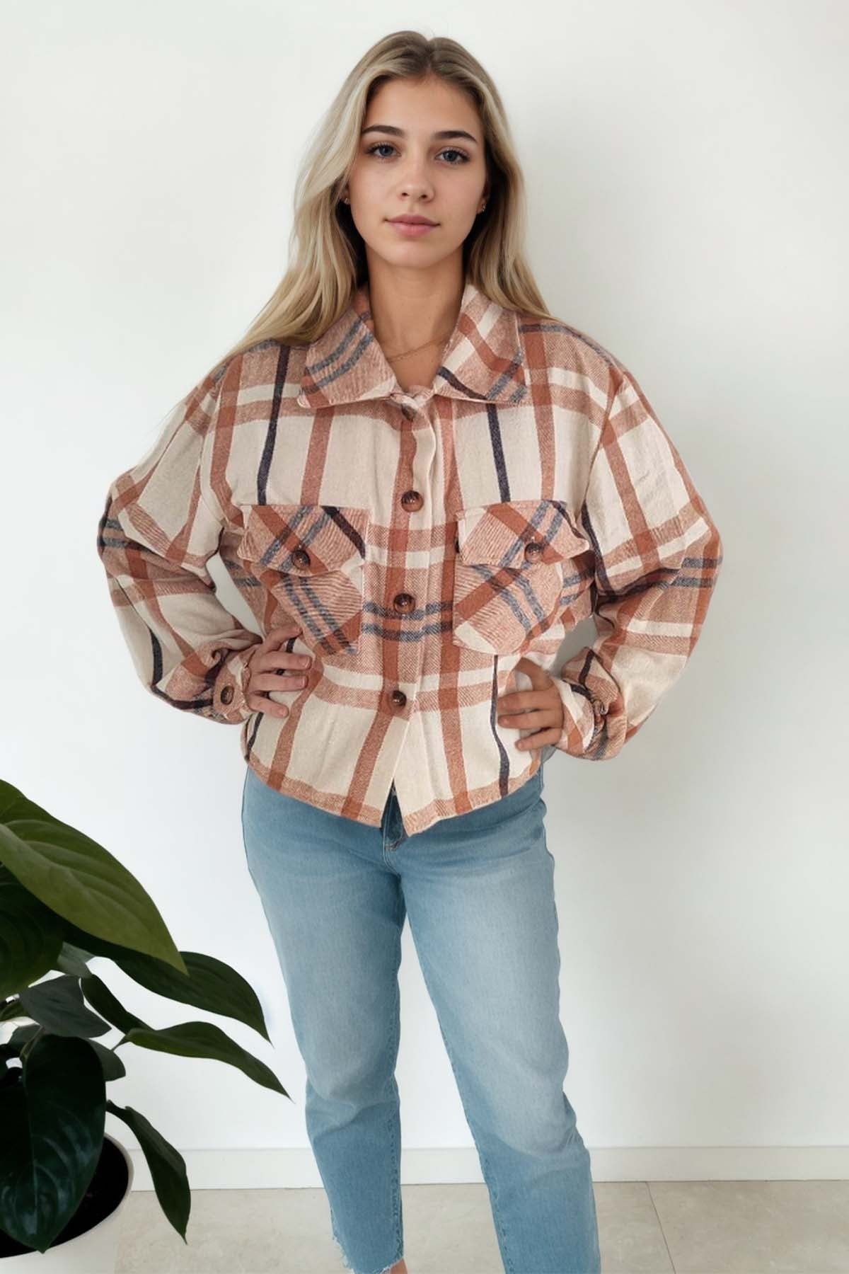 PLAID PATTERN POCKET CROP LUMBERJACK SHIRT