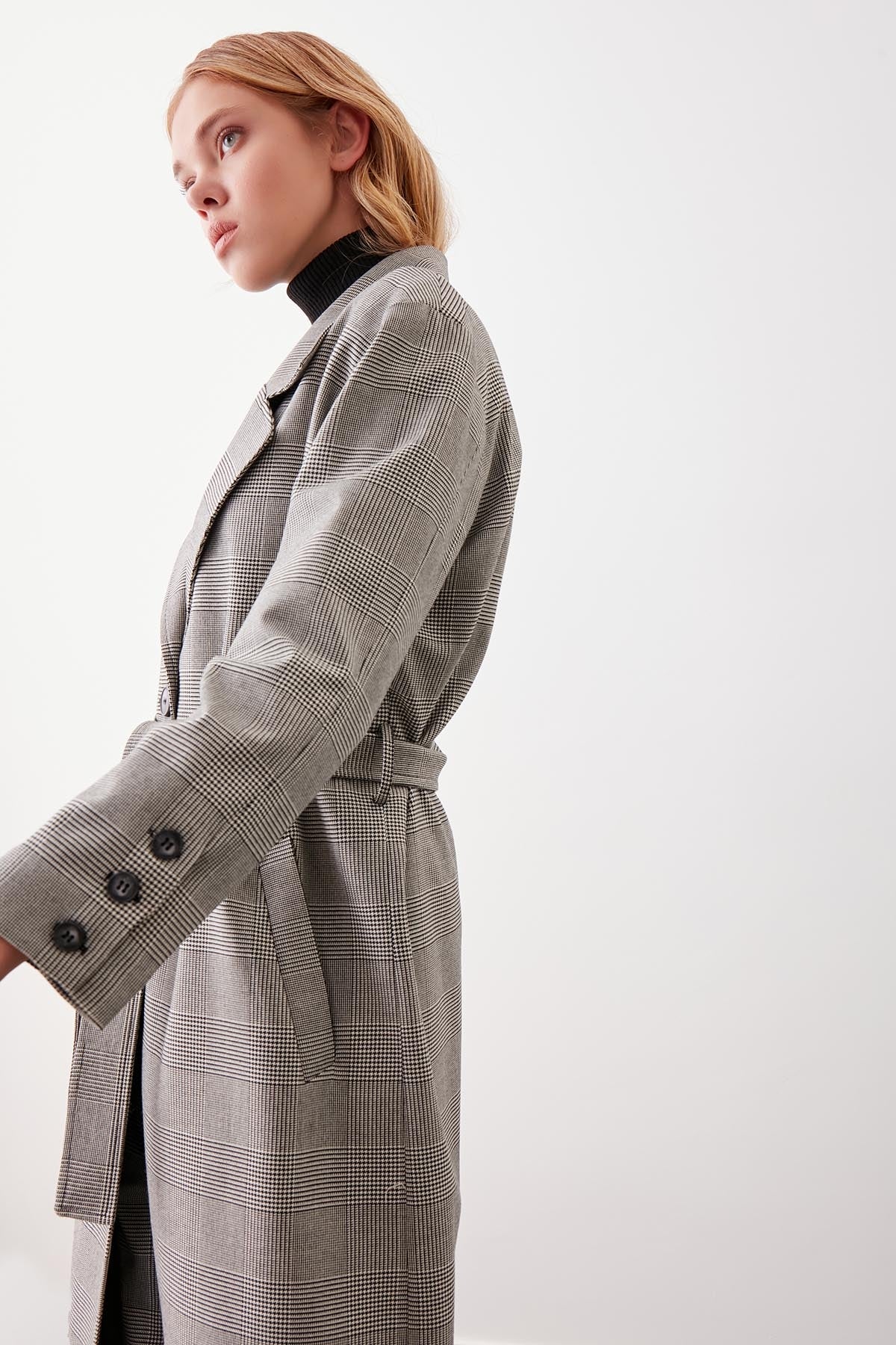 LONG PLAID TRENCH COAT WITH PATTERN