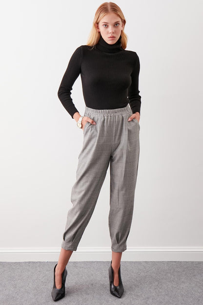 PLAID PATTERN  CROP TROUSERS