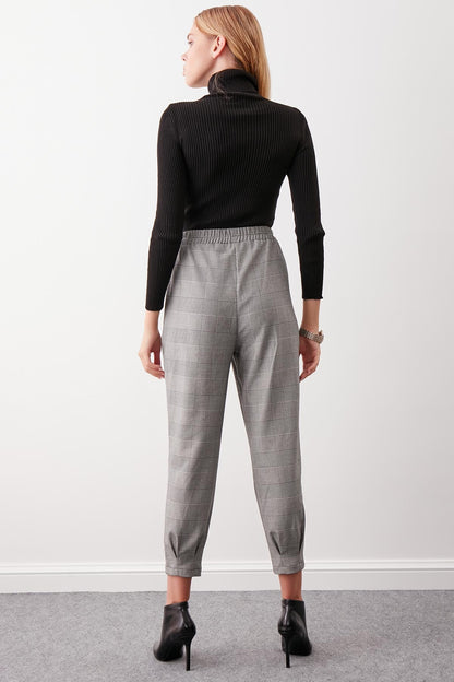 PLAID PATTERN  CROP TROUSERS