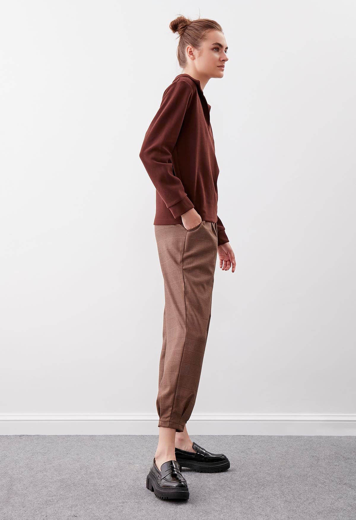 PLAID PATTERN  CROP TROUSERS