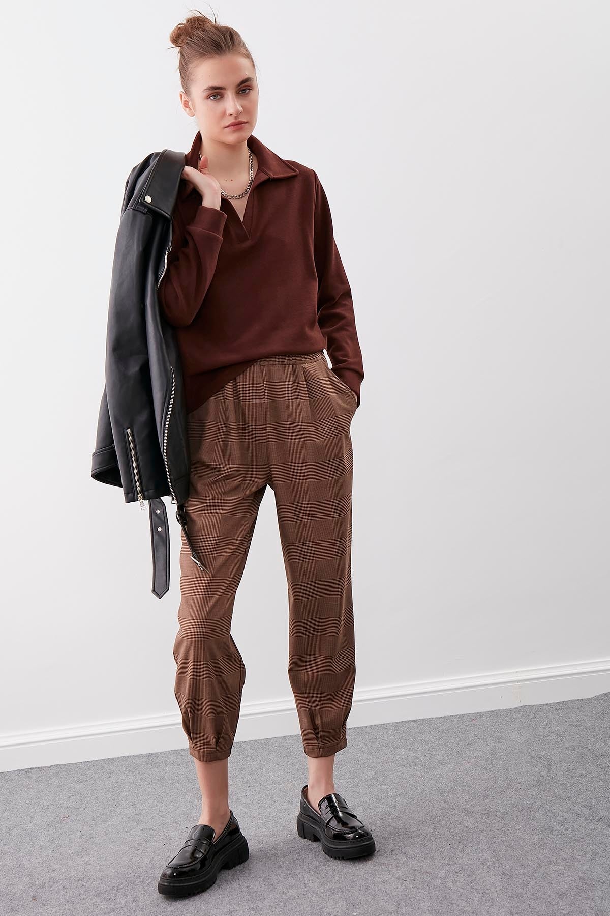 PLAID PATTERN  CROP TROUSERS