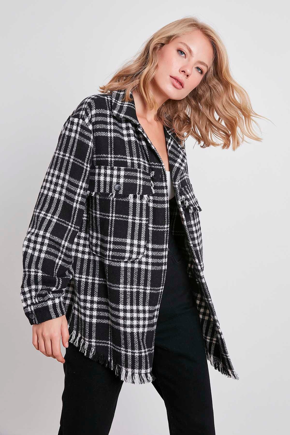 PLAID TASSEL DETAILED LUMBERJACK SHIRT