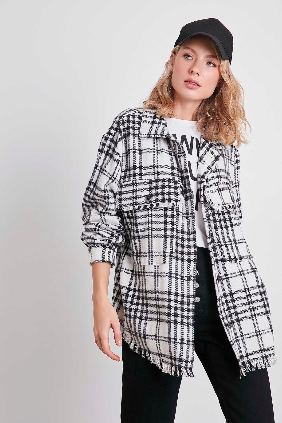PLAID TASSEL DETAILED LUMBERJACK SHIRT