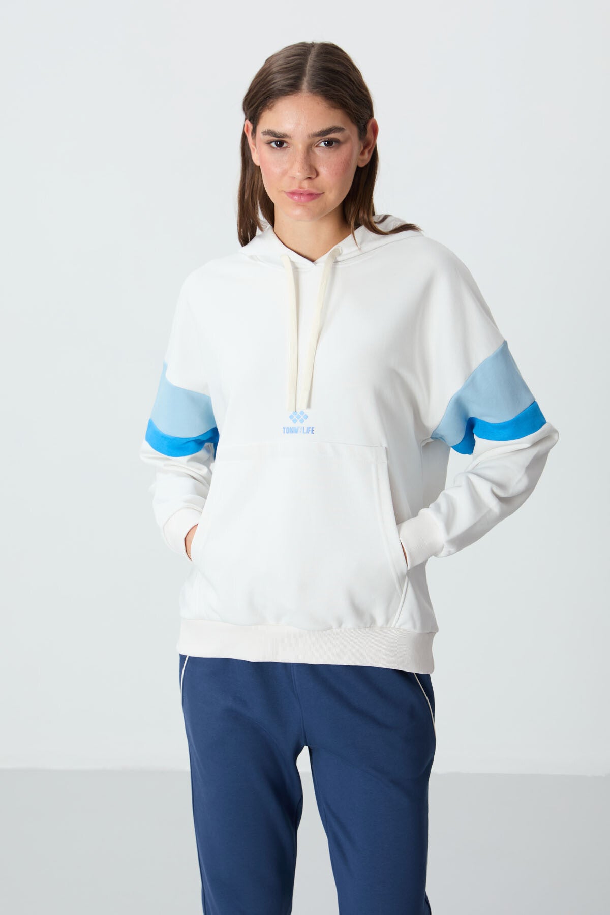 Ecru Compact Cotton Thick Smooth Textured Hooded Oversize Fit Women's Sweatshirt - 97290