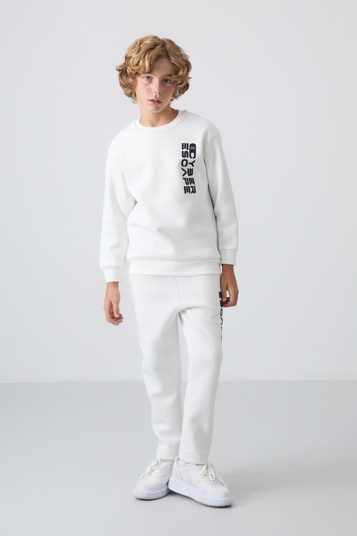 Ecru Cotton Thick Fleece-Lined Soft Textured Standard Fit Printed Boys' Tracksuit Set - 11233