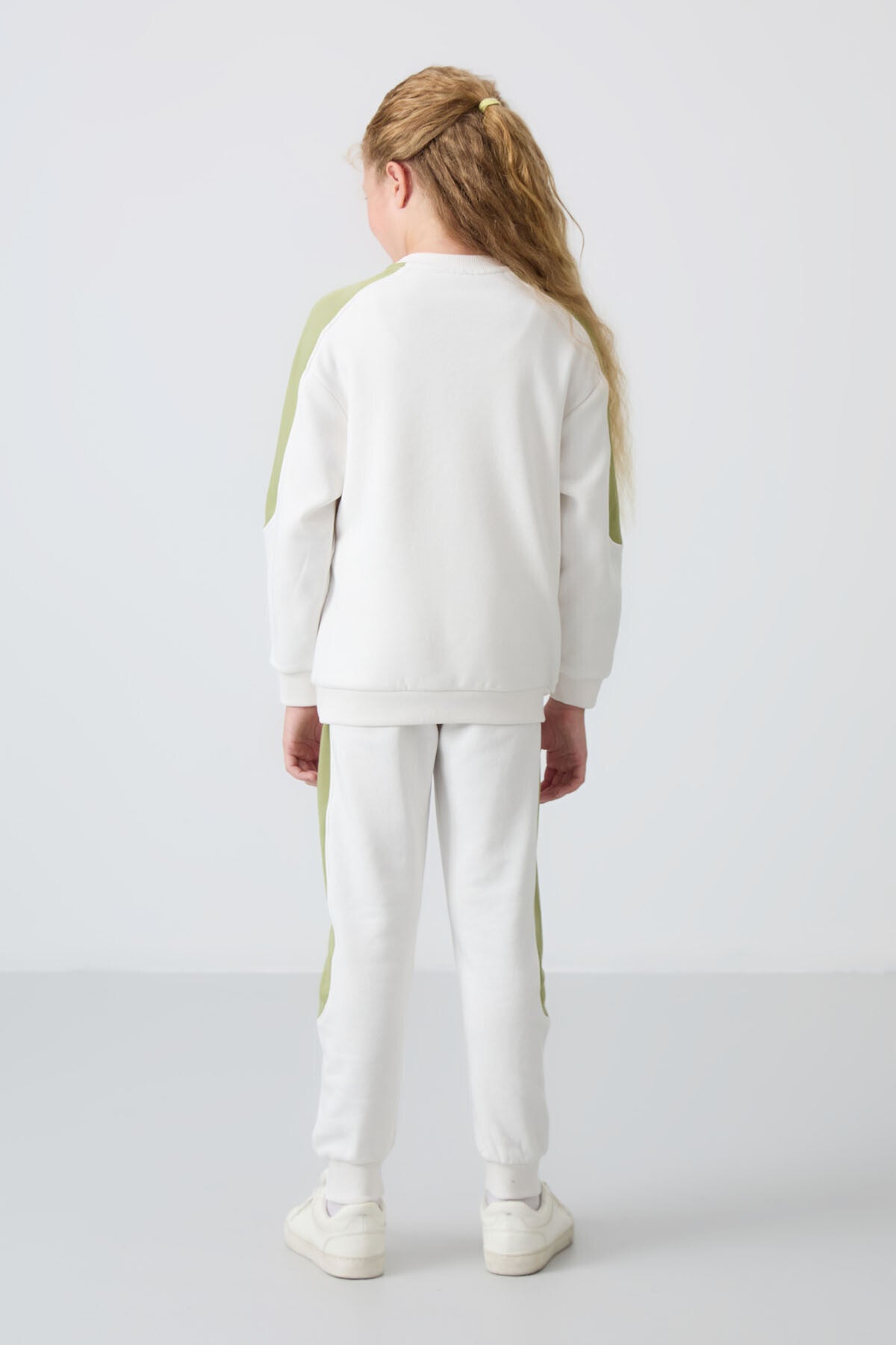 Light Beige Cotton Fleece-Lined Soft Textured Standard Fit Printed Girls' Tracksuit Set - 75170