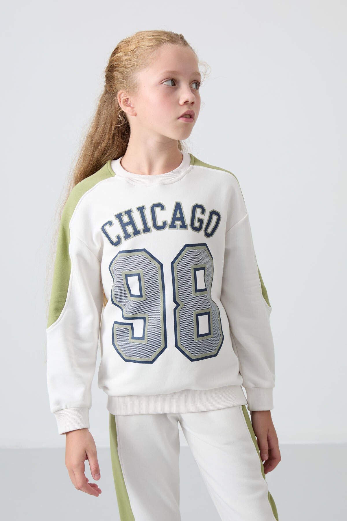 Light Beige Cotton Fleece-Lined Soft Textured Standard Fit Printed Girls' Tracksuit Set - 75170